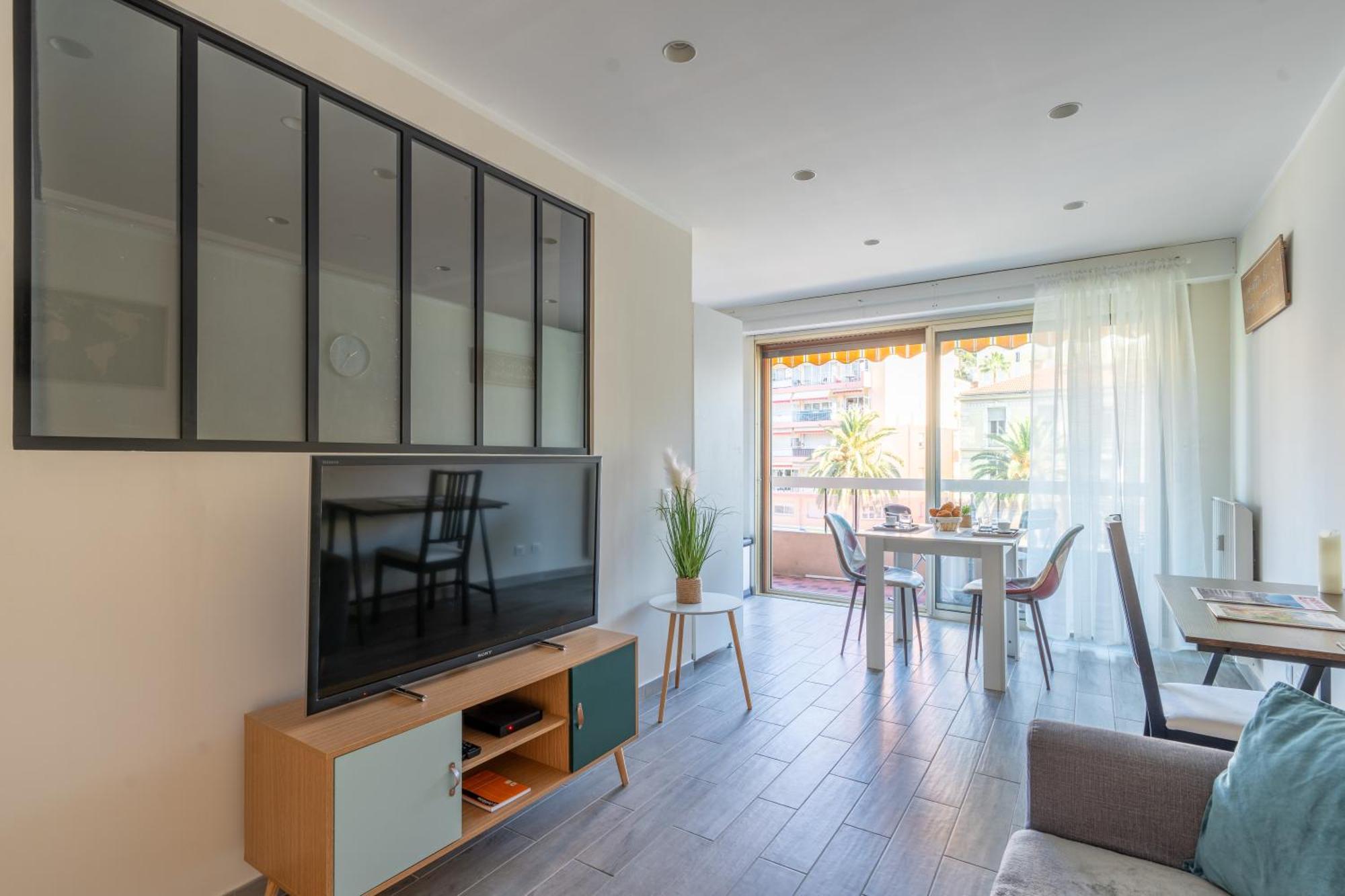 Fabuleux Appartement 2 Personnes Au Coeur De Menton, Climatise Et Proche Gares Routiere Et Sncf מראה חיצוני תמונה